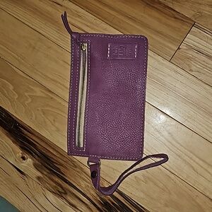 Portland Leather Adriana Pouch Mulberry